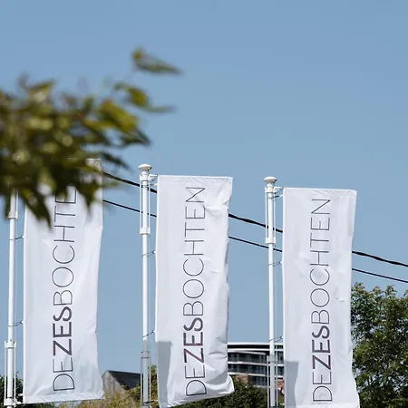 De Zes Bochten 호텔 *